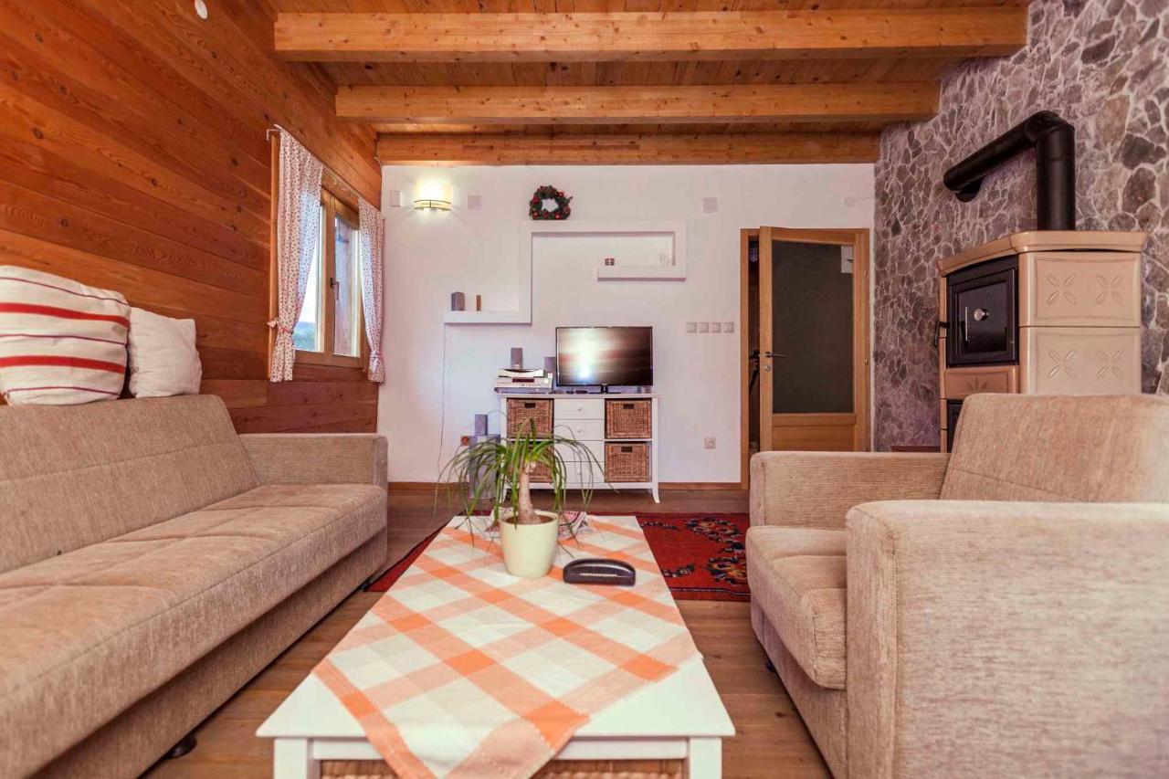 Holiday Home In Smiljan 17134 Buitenkant foto
